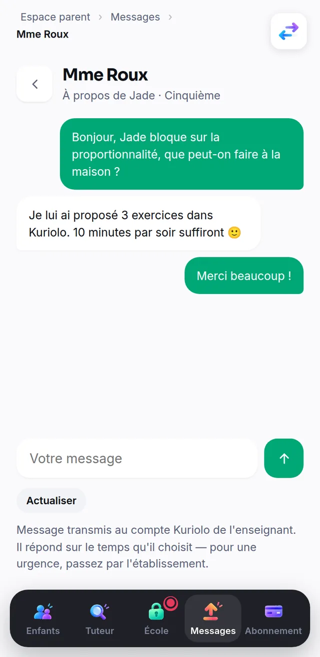 Sur téléphone&nbsp;: le fil de messages avec l'enseignante de Jade